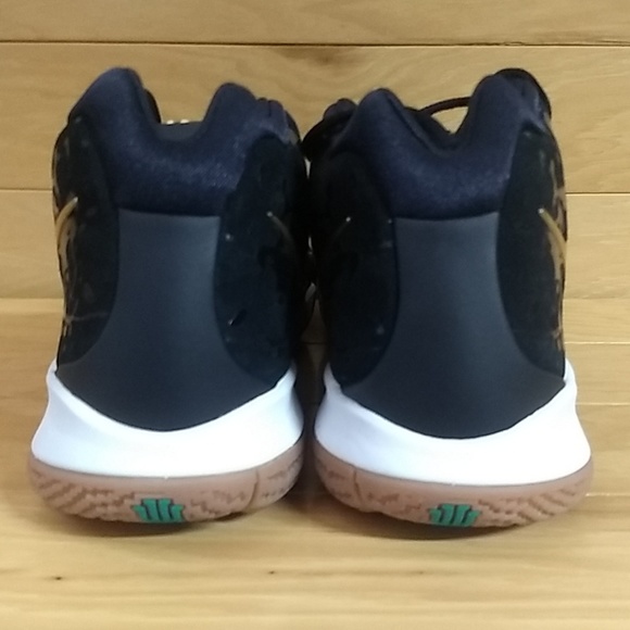 Nike Kyrie 4 Pitch Blue Basketball Shoe 943806 403 - Picture 7 of 7